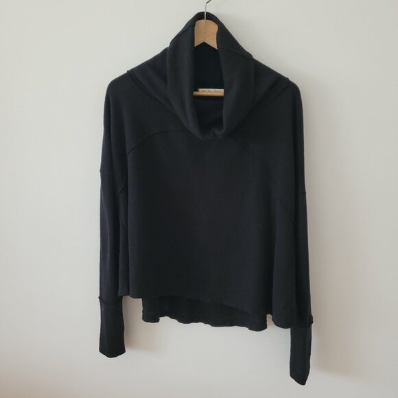 "We the Free" by Free People Cropped Wide-Turtleneck Black Fleecy Sweater-XS - Picture 1 of 7